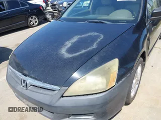 2006 Honda Accord EX-L с VIN 1HGCM56866A020771, выставлен на аукционе IAAI как лот 42416494 с пробегом 274 624 миль миль и . История ставок и продаж доступна на DreamBid. Изображение 15.