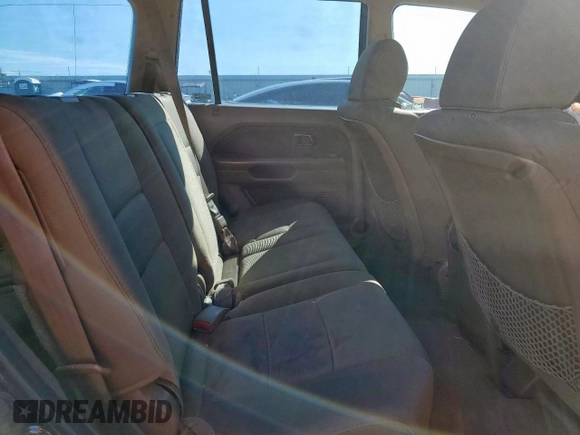 2006 Honda Pilot LX with VIN 5FNYF28116B022402, listed as a Copart auction lot 57600105 with 226,999 mi miles and Salvage title. Bid and sale history available at DreamBid. Image 11.