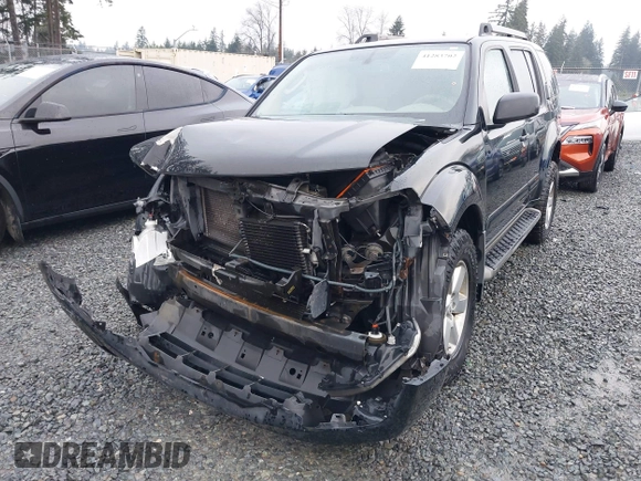 2012 Nissan Pathfinder SV z VIN 5N1AR1NB7CC605691, wystawiony jako IAAI lot #41283702 z przebiegiem 145 943 mil mil oraz . Historia ofert i sprzedaży dostępna na DreamBid. Obrazek 18.