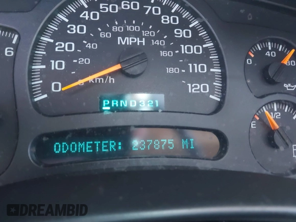 2005 Chevrolet Suburban Z71 with VIN 3GNFK16Z35G126718, listed as a IAAI auction lot 42084280 with 237,875 mi miles. Bid and sale history available at carsss.com. Image 7.