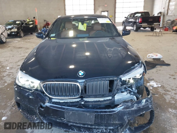 2020 BMW 5 Series 540i xDrive z VIN WBAJS3C06LCE00319, wystawiony jako IAAI lot #41384030 z przebiegiem 49 941 mil mil oraz . Historia ofert i sprzedaży dostępna na DreamBid. Obrazek 13.