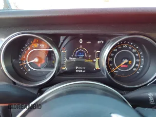 2022 Jeep Wrangler Unlimited Sport Altitude with VIN 1C4HJXDN4NW150373, listed as a Copart auction lot 62180925 with 39,308 mi miles and Salvage title. Bid and sale history available at DreamBid. Image 9.
