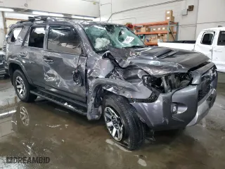2022 Toyota 4Runner TRD Off Road with VIN JTEPU5JR3N6008221, listed as a Copart auction lot 43739085 with 64,323 mi miles and Salvage Title. Bid and sale history available at carsss.com. Image 4.