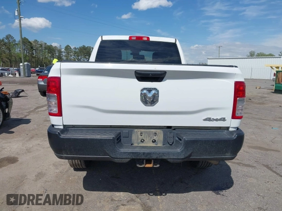 2022 Ram 2500 Tradesman with VIN 3C6UR5CJ6NG203221, listed as a IAAI auction lot 42005686 with 132,446 mi miles. Bid and sale history available at carsss.com. Image 16.