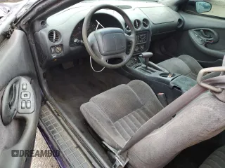 1998 Pontiac Firebird Firebird z VIN 2G2FS22K7W2200223, wystawiony jako Copart lot #57725505 z przebiegiem Nie podano mil oraz Czysty tytuł • Clean title. Historia ofert i sprzedaży dostępna na DreamBid. Obrazek 8.
