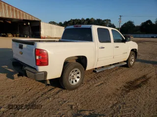 2013 Chevrolet Silverado 1500 LT with VIN 3GCPCSEA9DG201139, listed as a Copart auction lot 72033794 with 191,501 mi miles and Salvage Title. Bid and sale history available at DreamBid. Image 3.