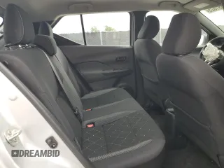 2019 Nissan Kicks S z VIN 3N1CP5CUXKL507260, wystawiony jako Copart lot #56891825 z przebiegiem 50 193 mil mil oraz Nie do naprawy • Non repairable. Historia ofert i sprzedaży dostępna na DreamBid. Obrazek 11.