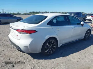 2020 Toyota Corolla SE with VIN 5YFS4RCE1LP024634, listed as a IAAI auction lot 41828897 with 61,330 mi miles. Bid and sale history available at carsss.com. Image 4.