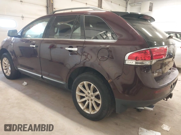 2011 Lincoln MKX with VIN 2LMDJ8JK5BBJ01386, listed as a IAAI auction lot 41983894 with 160,608 mi miles. Bid and sale history available at carsss.com. Image 3.