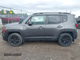 2018 Jeep Renegade Latitude с VIN ZACCJBBB1JPJ52673, выставлен на аукционе IAAI как лот 42270587 с пробегом 88 721 миль миль и . История ставок и продаж доступна на DreamBid. Изображение 14.