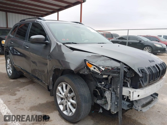 2018 Jeep Cherokee Latitude with VIN 1C4PJLCB1JD588916, listed as a IAAI auction lot 41019397 with 135,929 mi miles. Bid and sale history available at carsss.com. Image 17.