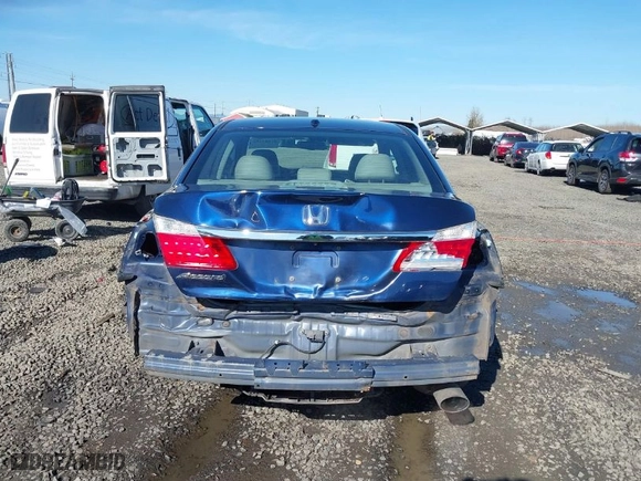 2015 Honda Accord Sedan EX-L with VIN 1HGCR2F83FA105888, listed as a IAAI auction lot 41687251 with 214,461 mi miles. Bid and sale history available at carsss.com. Image 17.