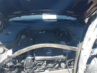 2019 Mercedes-Benz GLC 300 with VIN WDC0G4JB2KV126704, listed as a IAAI auction lot 42186764 with 63,070 mi miles and . Bid and sale history available at DreamBid. Image 10.
