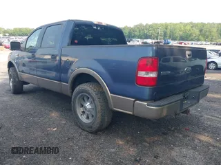 2005 Ford F-150 XLT z VIN 1FTPW12535KD96464, wystawiony jako IAAI lot #42342026 z przebiegiem 142 491 mil mil oraz . Historia ofert i sprzedaży dostępna na DreamBid. Obrazek 3.