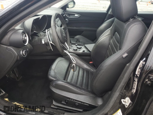 2019 Alfa Romeo Giulia Ti with VIN ZARFANBN0K7608498, listed as a Copart auction lot 61263775 with 58,786 mi miles and Salvage title. Bid and sale history available at DreamBid. Image 7.