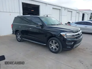 2022 Ford Expedition Limited with VIN 1FMJU1KT5NEA67706, listed as a IAAI auction lot 41562460 with 36,692 mi miles. Bid and sale history available at carsss.com. Image 1.