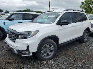 2023 Honda Passport TrailSport with VIN 5FNYF8H69PB012474, listed as a Copart auction lot 57570475 with 20,163 mi miles and Salvage title. Bid and sale history available at DreamBid. Image 1.