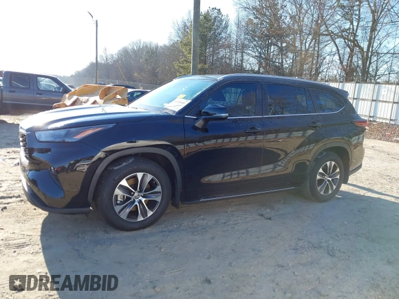 2024 Toyota Highlander LE with VIN 5TDKDRAH6RS051518, listed as a IAAI auction lot 41393093 with 23,305 mi miles and . Bid and sale history available at DreamBid. Image 14.