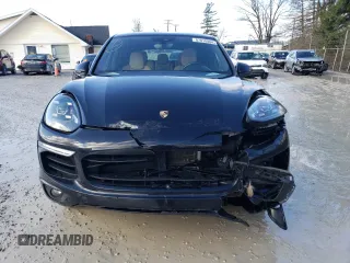 2016 Porsche Cayenne S E-Hybrid z VIN WP1AE2A29GLA17128, wystawiony jako Copart lot #87010884 z przebiegiem 130 895 mil mil oraz Szkoda całkowita • Salvage title. Historia ofert i sprzedaży dostępna na DreamBid. Obrazek 5.