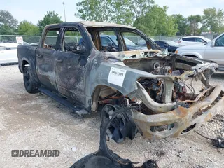 2019 Ram 1500 Big Horn z VIN 1C6SRFFT7KN603141, wystawiony jako IAAI lot #39969194 z przebiegiem Nie podano mil oraz . Historia ofert i sprzedaży dostępna na DreamBid. Obrazek 1.
