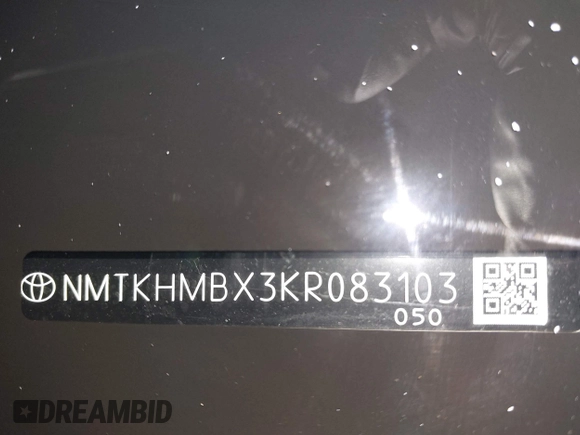 2019 Toyota C-HR XLE z VIN NMTKHMBX3KR083103, wystawiony jako IAAI lot #41935669 z przebiegiem 39 841 mil mil oraz . Historia ofert i sprzedaży dostępna na DreamBid. Obrazek 17.