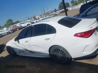 2022 Mercedes-Benz C 300 z VIN W1KAF4GB4NR056209, wystawiony jako IAAI lot #42111449 z przebiegiem 21 545 mil mil oraz . Historia ofert i sprzedaży dostępna na DreamBid. Obrazek 14.