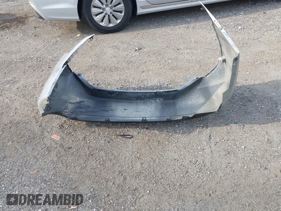 2016 Toyota Corolla L z VIN 5YFBURHEXGP568094, wystawiony jako IAAI lot #42309021 z przebiegiem 91 210 mil mil oraz . Historia ofert i sprzedaży dostępna na DreamBid. Obrazek 12.