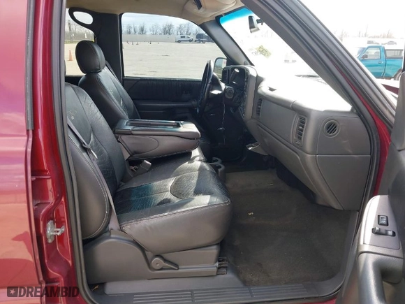 2006 Chevrolet Silverado 1500 LT1 with VIN 2GCEC13T161204022, listed as a IAAI auction lot 41602587 with 172,951 mi miles. Bid and sale history available at carsss.com. Image 5.