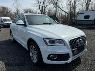 2015 Audi Q5 Premium Plus with VIN WA1LFAFP9FA04742, listed as a Copart auction lot 52459135 with 180,335 mi miles and Clean Title. Bid and sale history available at carsss.com. Image 1.