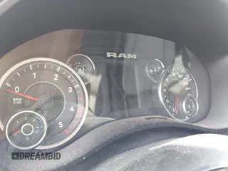 2024 Ram 2500 Big Horn z VIN 3C6UR5DL8RG343566, wystawiony jako IAAI lot #42526456 z przebiegiem Nie podano mil oraz . Historia ofert i sprzedaży dostępna na DreamBid. Obrazek 7.