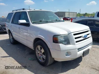 2010 Ford Expedition Limited z VIN 1FMJU1K5XAEA17847, wystawiony jako IAAI lot #41885594 z przebiegiem 102 543 mil mil oraz . Historia ofert i sprzedaży dostępna na DreamBid. Obrazek 1.