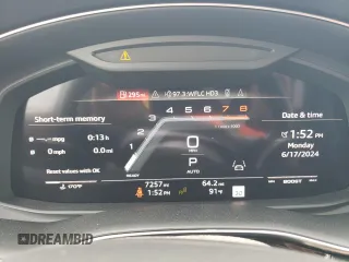 2023 Audi SQ7 Prestige z VIN WA1VWBF76PD019332, wystawiony jako Copart lot #59294704 z przebiegiem 7257 mil mil oraz Szkody całkowita. Historia ofert i sprzedaży dostępna na DreamBid. Obrazek 9.