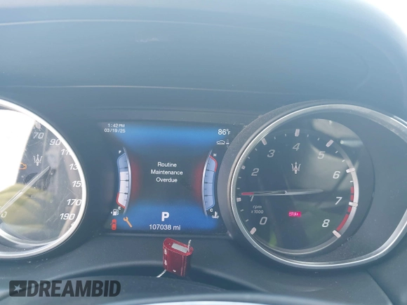 2017 Maserati Levante z VIN ZN661XUL1HX257769, wystawiony jako IAAI lot #41703740 z przebiegiem 107 038 mil mil oraz . Historia ofert i sprzedaży dostępna na DreamBid. Obrazek 7.