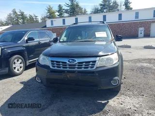 2013 Subaru Forester 2.5X Premium with VIN JF2SHADC6DH441989, listed as a IAAI auction lot 41904752 with 201,903 mi miles. Bid and sale history available at carsss.com. Image 6.