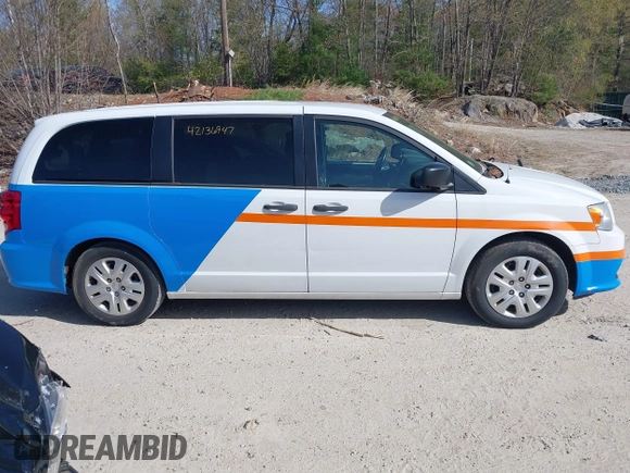 2019 Dodge Grand Caravan SE with VIN 2C4RDGBG8KR646829, listed as a IAAI auction lot 42136947 with 73,015 mi miles and . Bid and sale history available at DreamBid. Image 13.