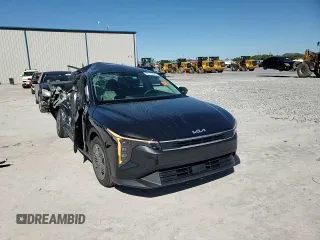 2025 Kia K4 LX with VIN 3KPFT4DE1SE045635, listed as a Copart auction lot 48115655 with 4,921 mi miles and Salvage Title. Bid and sale history available at carsss.com. Image 11.