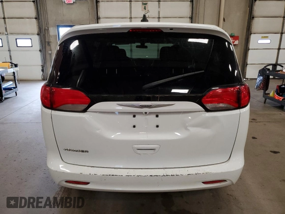 2022 Chrysler Voyager LX z VIN 2C4RC1CG9NR103413, wystawiony jako Copart lot #55703505 z przebiegiem 180 998 mil mil oraz Tytuł czysty. Historia ofert i sprzedaży dostępna na DreamBid. Obrazek 6.