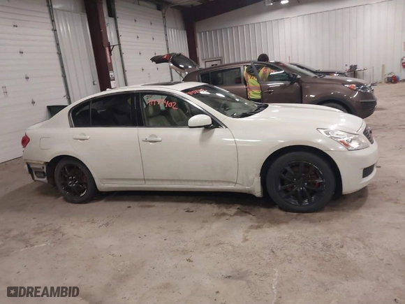 2008 Infiniti G35 Sedan x with VIN JNKBV61F38M277177, listed as a IAAI auction lot 41477402 with 104,071 mi miles. Bid and sale history available at carsss.com. Image 13.