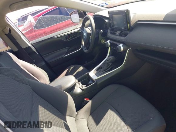 2020 Toyota RAV4 LE with VIN 2T3H1RFV6LW087846, listed as a IAAI auction lot 41957562 with 121,467 mi miles and . Bid and sale history available at DreamBid. Image 5.