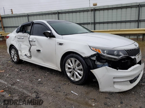 2016 Kia Optima EX с VIN 5XXGU4L32GG095105, выставлен на аукционе Copart как лот 56227925 с пробегом 116 037 миль миль и Списание • Salvage title. История ставок и продаж доступна на DreamBid. Изображение 4.