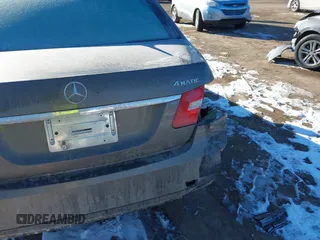 2011 Mercedes-Benz E-Class E 350 Luxury with VIN WDDHF8HB3BA348741, listed as a IAAI auction lot 41424618 with 117,306 mi miles. Bid and sale history available at carsss.com. Image 6.
