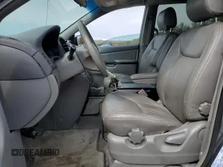 2004 Toyota Sienna CE with VIN 5TDZA23C74S189822, listed as a Copart auction lot 50468575 with 205,332 mi miles and Clean Title. Bid and sale history available at DreamBid. Image 7.