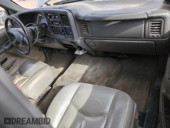 2004 Chevrolet Silverado 1500 Work Truck with VIN 2GCEC19V441126311, listed as a Copart auction lot 50166425 with 256,598 mi miles and Salvage Title. Bid and sale history available at carsss.com. Image 8.