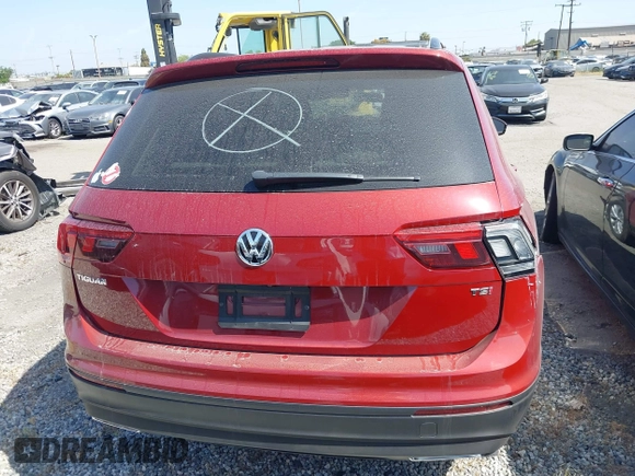 2018 Volkswagen Tiguan S with VIN 3VV1B7AX3JM128705, listed as a IAAI auction lot 42110808 with 60,589 mi miles and . Bid and sale history available at DreamBid. Image 16.