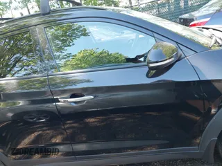 2016 Hyundai Tucson Limited with VIN KM8J33A28GU259038, listed as a IAAI auction lot 42200578 with 109,109 mi miles. Bid and sale history available at carsss.com. Image 13.