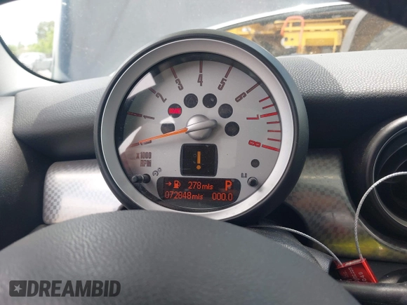 2008 MINI Hardtop S with VIN WMWMF73528TV34513, listed as a IAAI auction lot 42505556 with 72,848 mi miles and . Bid and sale history available at DreamBid. Image 7.