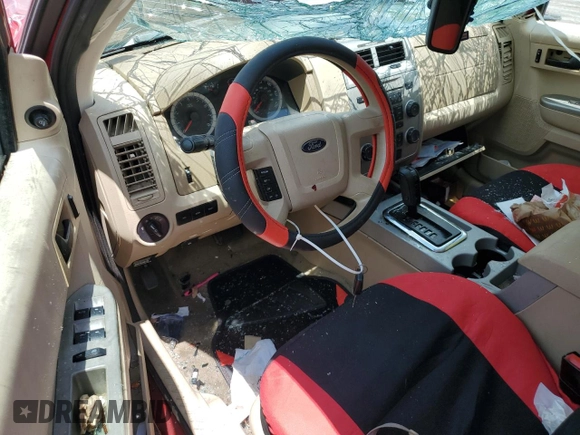 2008 Ford Escape XLT with VIN 1FMCU93198KC65621, listed as a Copart auction lot 61740935 with Not provided miles and Salvage title. Bid and sale history available at DreamBid. Image 8.