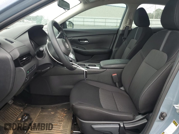 2025 Nissan Sentra SV z VIN 3N1AB8CV2SY267348, wystawiony jako Copart lot #54472065 z przebiegiem 1 780 mil mil oraz Szkoda całkowita • Salvage title. Historia ofert i sprzedaży dostępna na DreamBid. Obrazek 7.