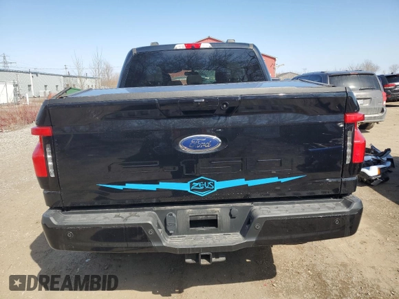 2022 Ford F-150 Lightning Pro z VIN 1FTVW1EL4NWG04796, wystawiony jako Copart lot #49850605 z przebiegiem 36 654 mil mil oraz Czysty tytuł • Clean title. Historia ofert i sprzedaży dostępna na DreamBid. Obrazek 6.