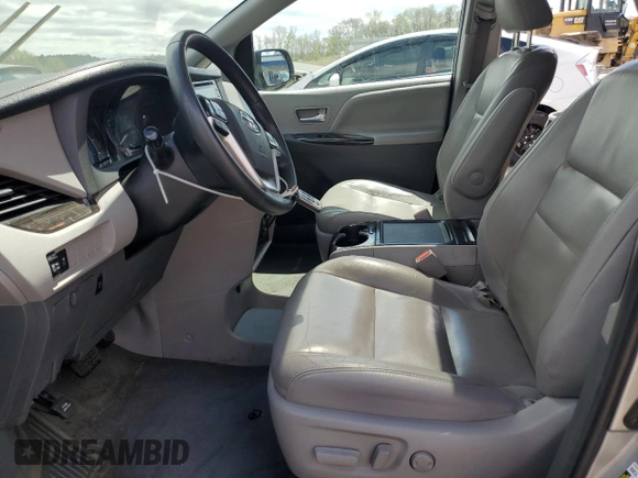 2018 Toyota Sienna XLE Auto Access Seat с VIN 5TDYZ3DC8JS925025, выставлен на аукционе Copart как лот 55523195 с пробегом 191 675 миль миль и Чистый • Clean title. История ставок и продаж доступна на DreamBid. Изображение 7.